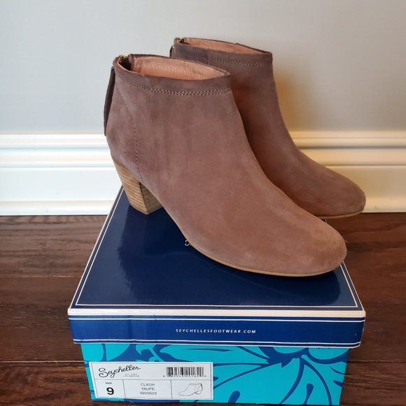 Seychelles Shoes - Seychelles • Suede Bootie